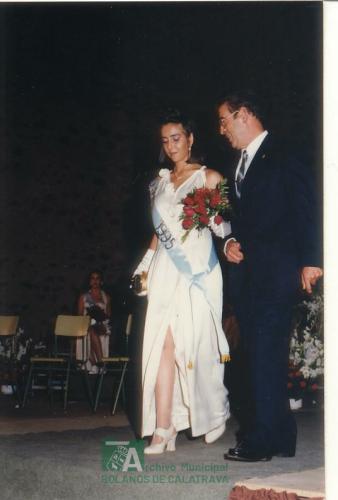 1995, Feria del Cristo, Coronación de Reina y damas (2)