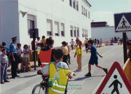 1999, Curso de educación vial impartido por la policía local (12)