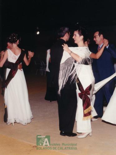1999, Feria del Cristo, Cena en la piscina