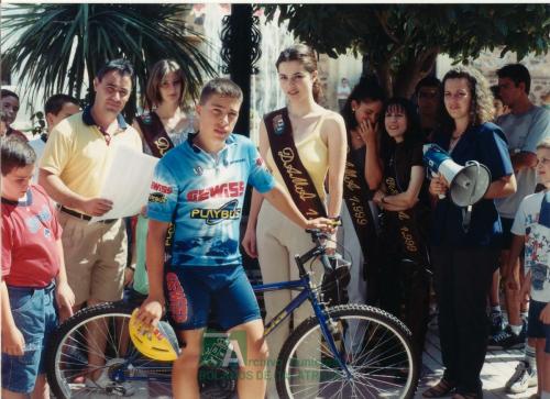 1999, Feria del Cristo, Entrega de premios de ciclismo (2)