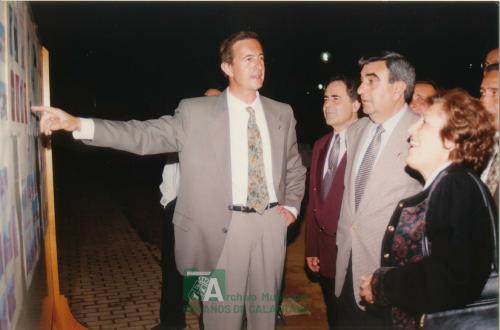 1999, Inauguración de la plaza del pozo nieve (2)