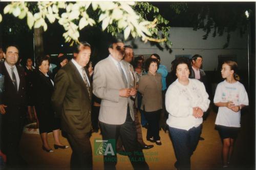 1999, Inauguración de la plaza del pozo nieve (4)