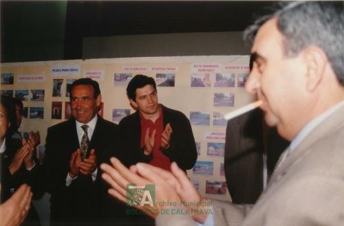 1999, Inauguración de la plaza del pozo nieve (8)