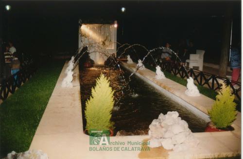 1999, Inauguración de la plaza del pozo nieve (9)