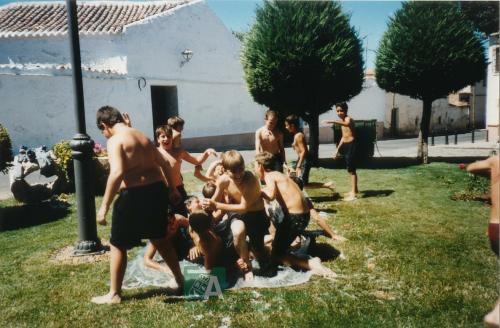 2000, Campus deportivo, Actividades infantiles del equipo de fútbol (2)