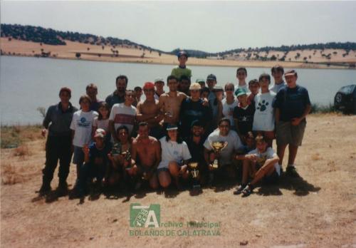 2000, Competición de pesca (1)