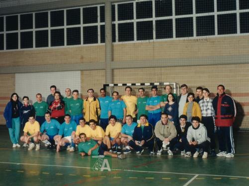 2000, Partido de fútbol contra la violencia (1)