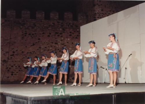 2001, Encuentro folklorico (3)