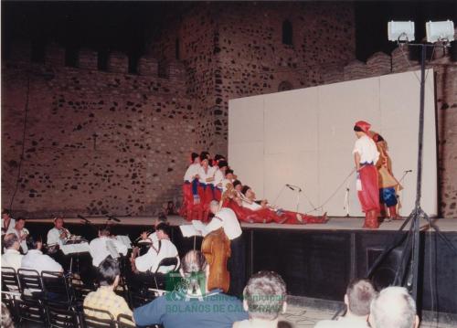 2001, Encuentro folklorico (5)