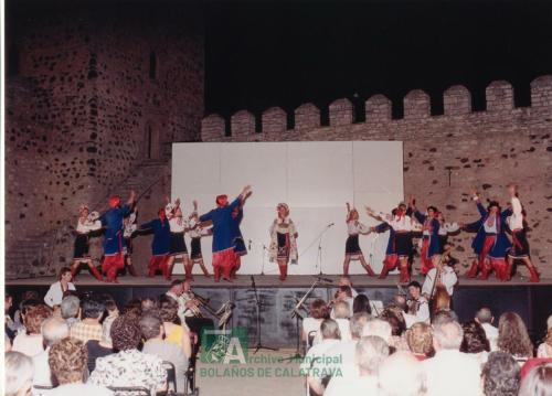 2001, Encuentro folklorico (6)
