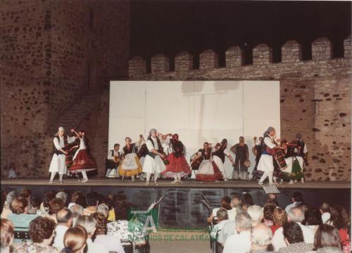 2001, Encuentro folklorico (7)