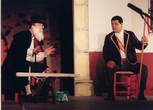2001, Representación teatral en el castillo (4)