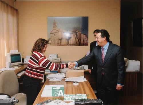 2002, Visita del delago del gobierno (3)
