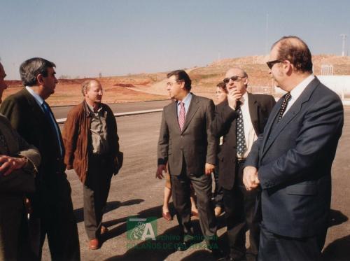 2002, Visita del delago del gobierno (7)