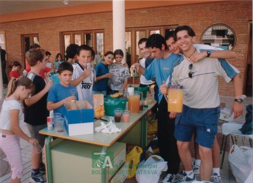 2003, Talleres en la plaza por el día del medio ambiente (3)
