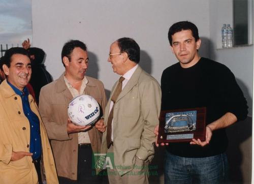 2004, Partido del Bolañego contra veteranos del Real Madrid (1)