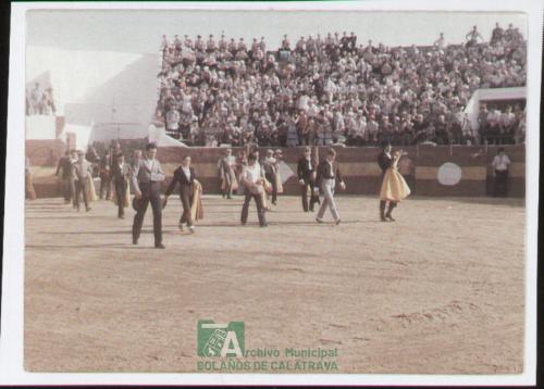 Corrida de toros en la antigua plaza