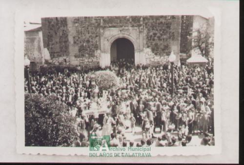 Encuentro del Viernes Santo (Soledad y Jesús de Nazareno), año 1947