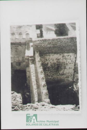 Entre torre del Homenaje y Torre Prieta, años 80