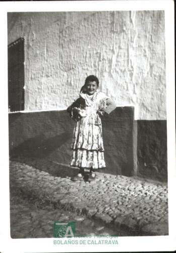 Niña disfrazada en Carnaval, año 1959